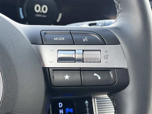 Certified 2025 Hyundai Tucson Limited image 32