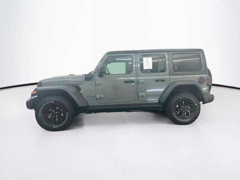 Used 2023 Jeep Wrangler Unlimited w/ Cold Weather Group AWD/4WD image 4