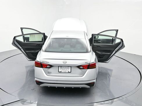 Used 2024 Nissan Altima 2.5 SV image 24