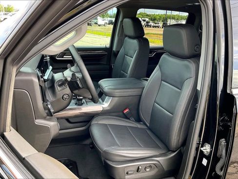 Used 2024 Chevrolet Silverado 1500 LTZ w/ LTZ Premium Texas Edition AWD/4WD image 18