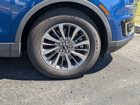 Used 2020 Lincoln Nautilus FWD w/ Equipment Group 101A image 11