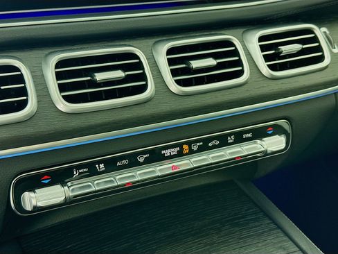 New 2026 Mercedes-Benz GLS 450 4MATIC image 17