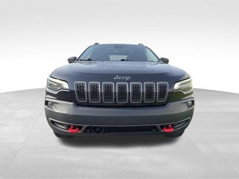 Used 2019 Jeep Cherokee Trailhawk AWD/4WD image 6