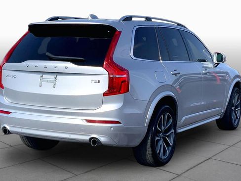Used 2018 Volvo XC90 T5 Momentum w/ Convenience Package AWD/4WD image 13