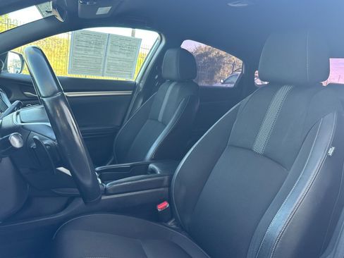 Used 2019 Honda Civic Sport image 22