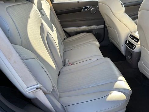 Used 2023 Genesis GV80 2.5T w/ Prestige 20" Package AWD/4WD image 13