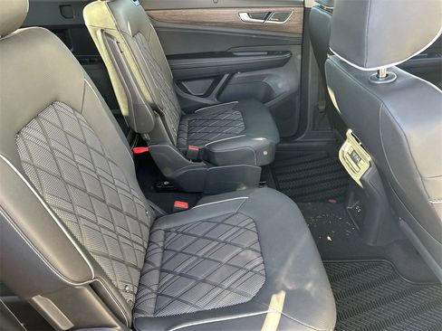 New 2026 Volkswagen Atlas SEL Premium R-Line image 9