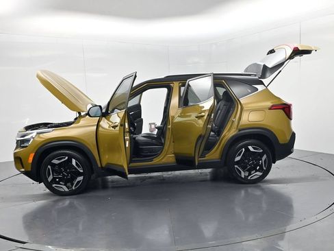 Certified 2024 Kia Seltos SX AWD/4WD image 60