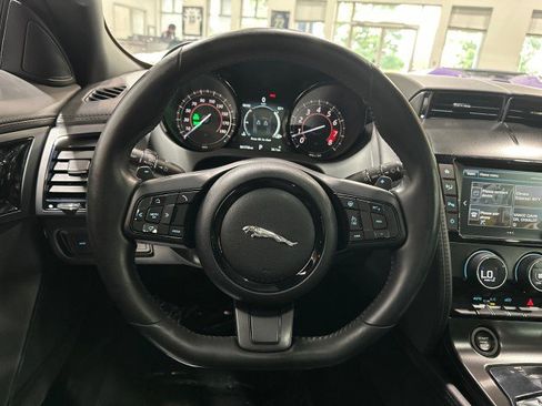 Used 2017 Jaguar F-TYPE Coupe RWD image 49