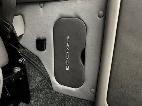 Used 2025 GMC Savana 2500 w/ Driver Convenience Package image 13