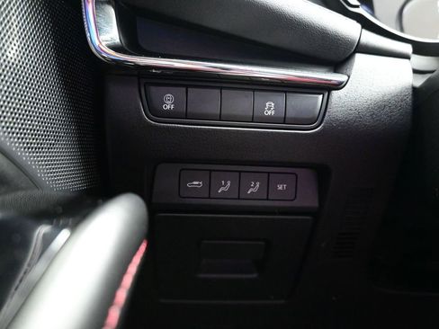 Used 2023 MAZDA MAZDA3 s image 18