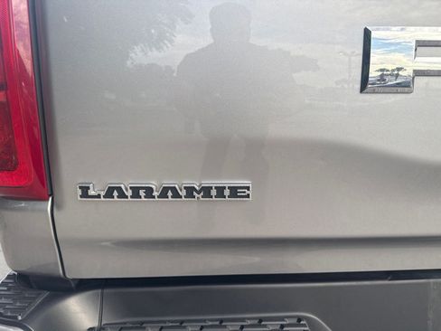 Used 2025 RAM 1500 Laramie AWD/4WD image 14