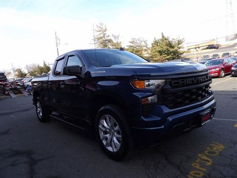 Used 2022 Chevrolet Silverado 1500 Custom image 6