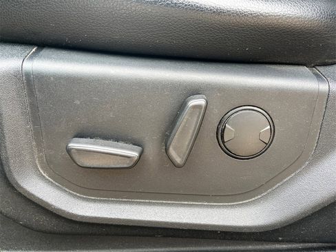 Used 2020 Ford F150 Lariat w/ Equipment Group 502A Luxury image 19