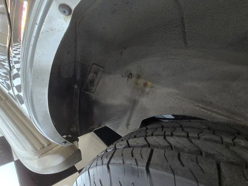 Used 2005 Ford Excursion Limited image 30