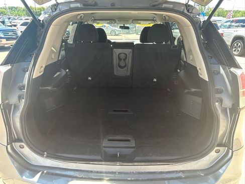 Used 2016 Nissan Rogue SV AWD/4WD image 17