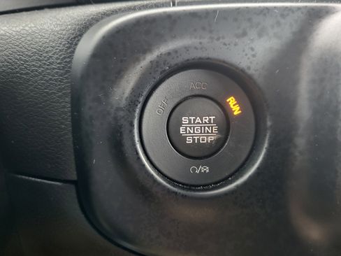 Used 2021 Jeep Wrangler Unlimited Sahara w/ Cold Weather Group image 27