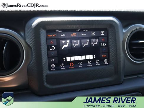 Used 2023 Jeep Wrangler Unlimited AWD/4WD image 31