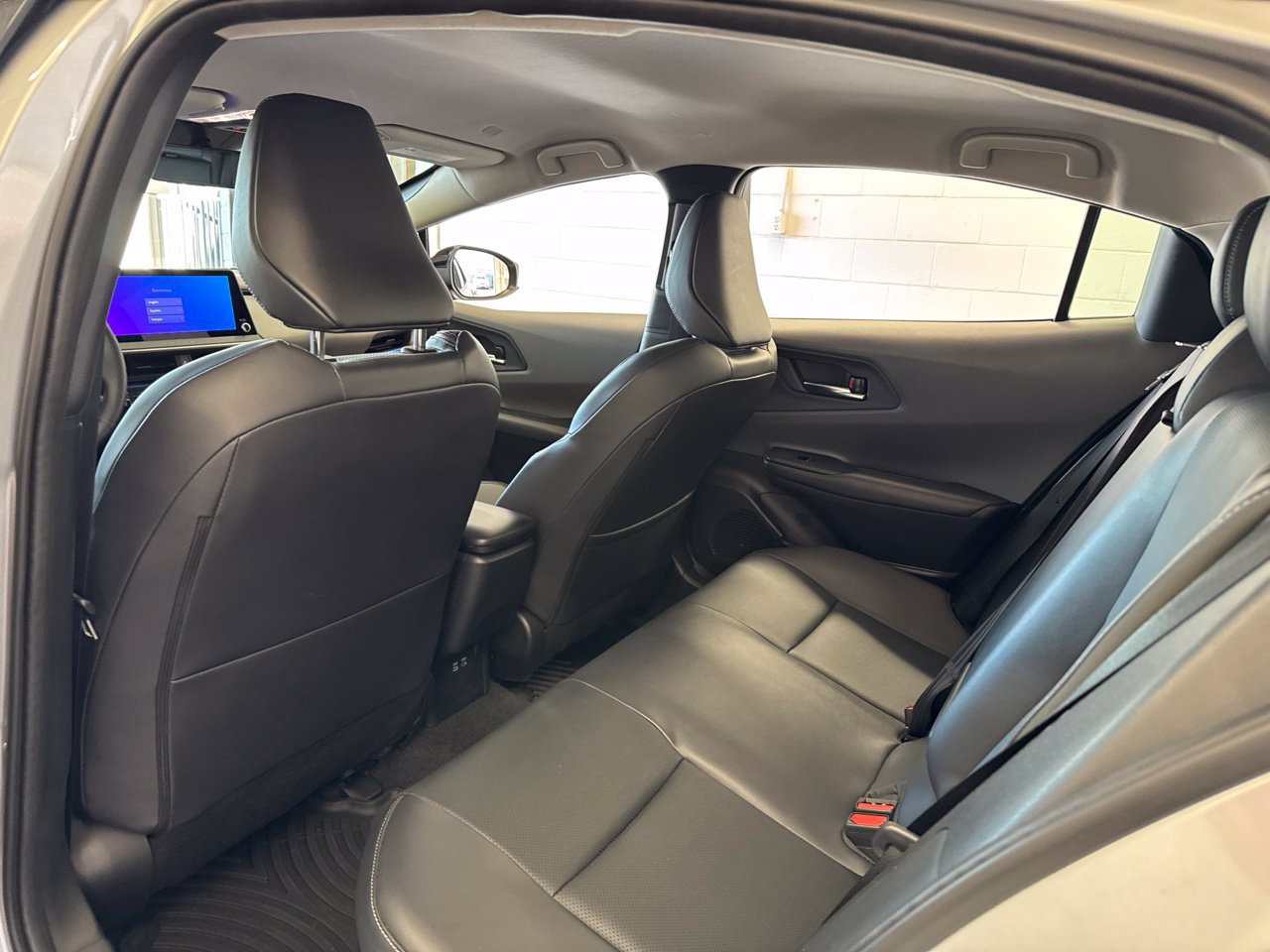 Certified 2026 Toyota Prius XLE AWD/4WD image 38