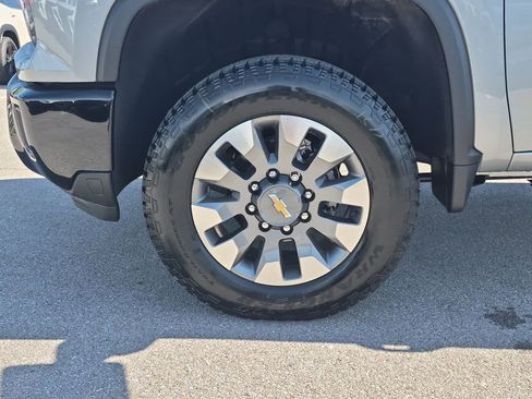 New 2026 Chevrolet Silverado 2500 Custom w/ Custom Value Package AWD/4WD image 31