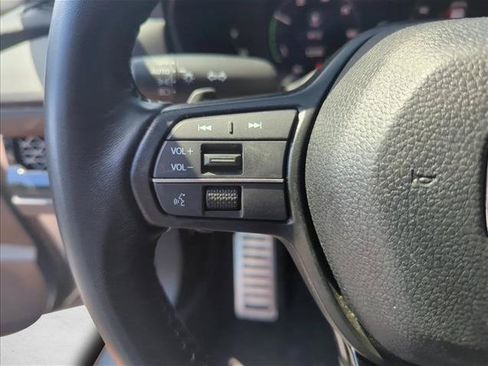 Used 2023 Honda Accord Sport image 12