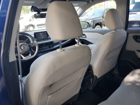 Certified 2021 Nissan Rogue SV FWD image 11