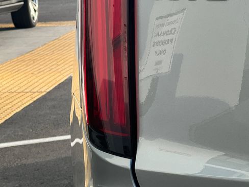 Certified 2025 Cadillac XT6 Premium Luxury image 49