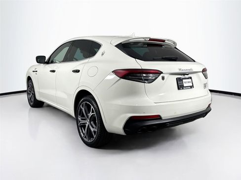 Used 2022 Maserati Levante GT image 8