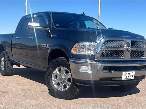Used 2013 RAM 2500 Laramie w/ Convenience Group image 3