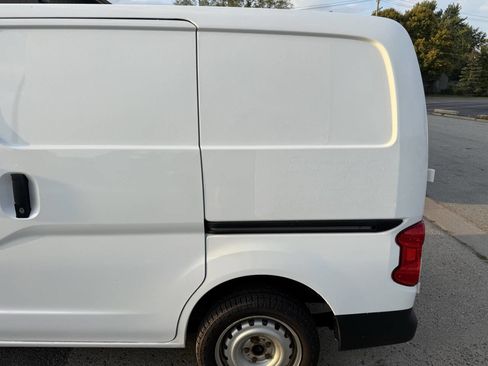 Used 2019 Nissan NV200 S image 20