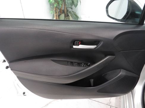 Used 2021 Toyota Corolla LE w/ Carpet Mat Package (TMS) FWD image 20