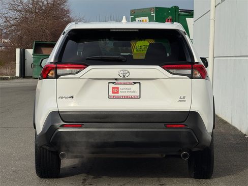 Used 2025 Toyota RAV4 LE image 9