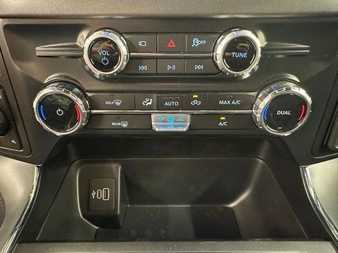 New 2025 Ford F150 XLT w/ Equipment Group 301A Standard image 33