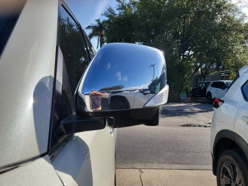 Used 2018 Nissan Armada SL w/ Premium Package RWD image 4