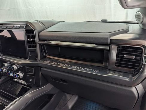 Used 2024 Ford F250 Lariat w/ Lariat Ultimate Package AWD/4WD image 27