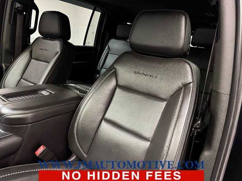 Used 2022 GMC Yukon XL Denali w/ Denali Premium Package image 14