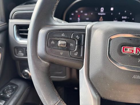 Used 2023 GMC Yukon XL SLT w/ SLT Luxury Package RWD image 29