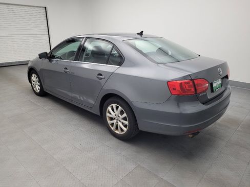 Used 2013 Volkswagen Jetta SE FWD image 3