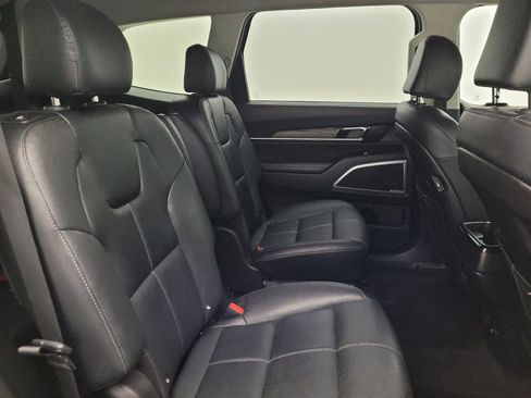 Used 2022 Kia Telluride EX w/ EX Premium Package FWD image 19
