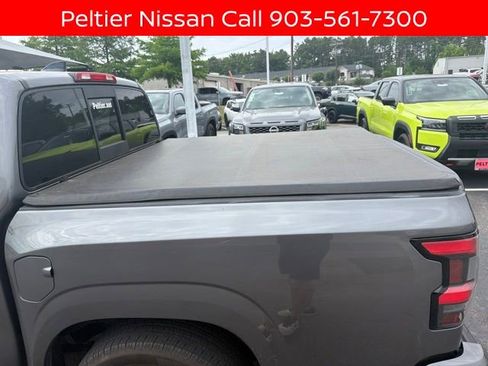 Used 2022 Nissan Frontier SV RWD image 6