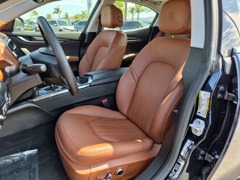 Used 2022 Maserati Ghibli GT RWD image 16