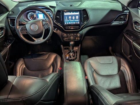 Used 2019 Jeep Cherokee Limited image 19