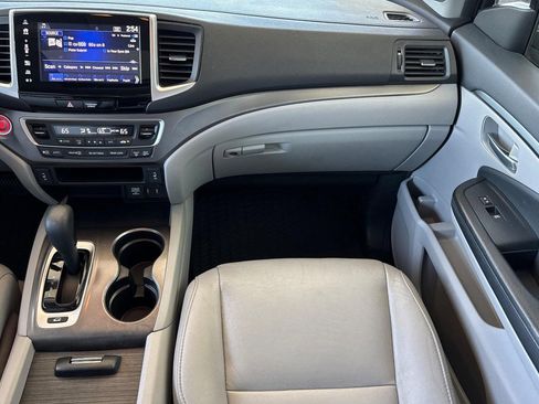 Used 2017 Honda Pilot EX-L image 28