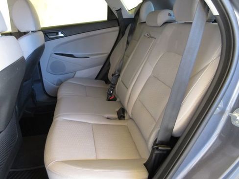 Used 2021 Hyundai Tucson SEL image 25