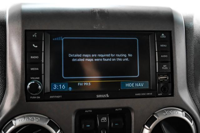 Used 2015 Jeep Wrangler Unlimited Sahara w/ Connectivity Group AWD/4WD image 29