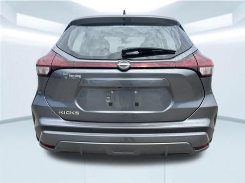 Used 2024 Nissan Kicks S FWD image 7