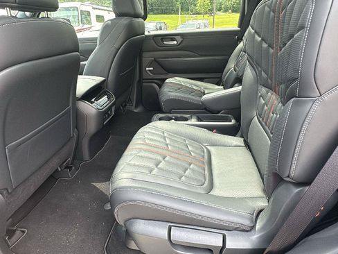 Used 2026 Nissan Armada PRO-4X AWD/4WD image 20
