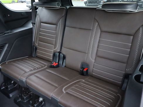 Used 2026 GMC Yukon Denali Ultimate AWD/4WD image 37