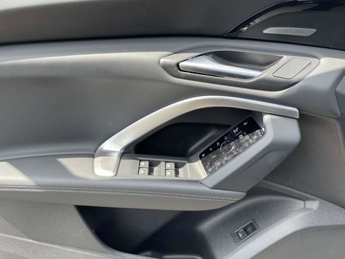 New 2025 Audi Q5 Prestige image 17