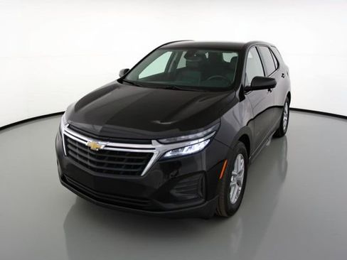 Used 2023 Chevrolet Equinox LS w/ LPO, Floor Liner Package image 15